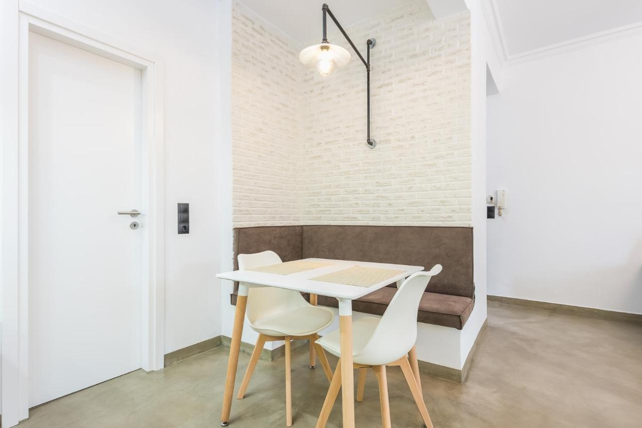 Stylish 1Br Apartment In The Heart Of Koukaki Athens Ngoại thất bức ảnh